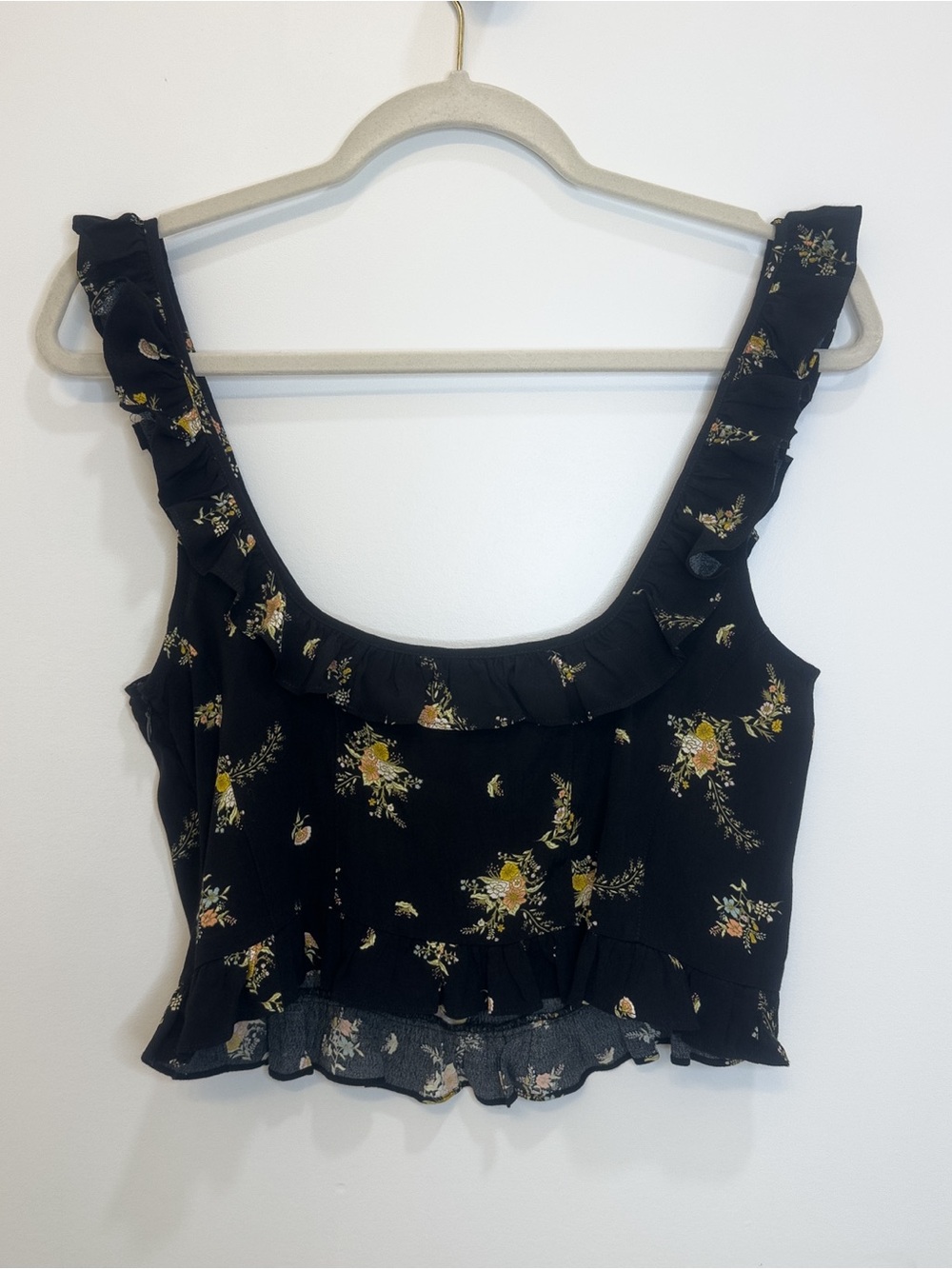 Urban Outfitters Black Floral Ruffle Crop Top - Picture 5 of 7